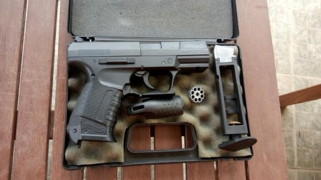 Vendo Walther CP99 perfecta de funcionamiento y de aspecto exterior.  Se vende con todo lo que se ve en 02