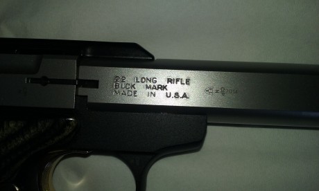 Pongo a la venta Browning Buck Mark Plus Stainless UDX cal. 22....140 de long. cañon.....alza graduable...mira 12