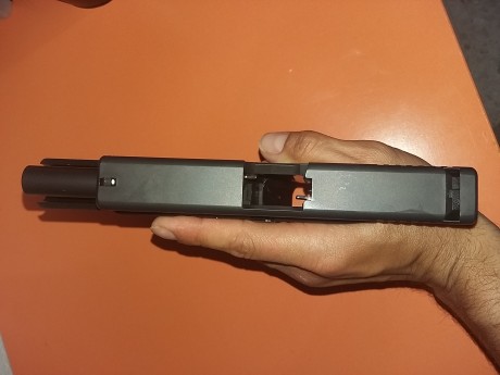 Glock 19 4 Gen totalmente nueva, con menos de 6 meses, en perfecto estado.
Tiene exactamente 100 disparos, 51