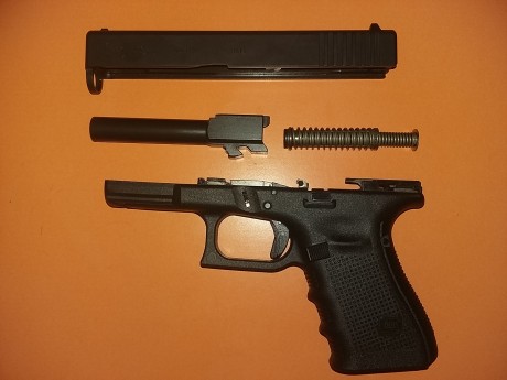 Glock 19 4 Gen totalmente nueva, con menos de 6 meses, en perfecto estado.
Tiene exactamente 100 disparos, 50