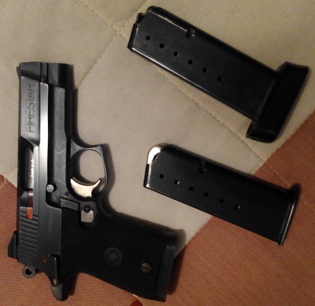 Por cese de la afición vendo  mi pistola Star Firestar del calibre 9mm, de simple acción, una subcompacta 02