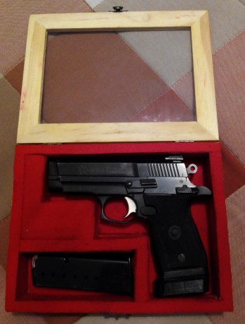 Por cese de la afición vendo  mi pistola Star Firestar del calibre 9mm, de simple acción, una subcompacta 00