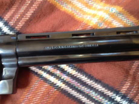 Vendo revolver  Colt Diamondback del 22lr, tiene poco uso y esta en excelente estado, aunque tiene ya 00
