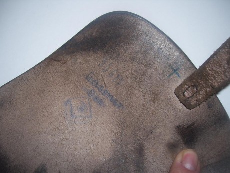 Hola 
vendo una funda original para la pistola Astra 600 
la funda es alemana de epoca de post-guerra 22