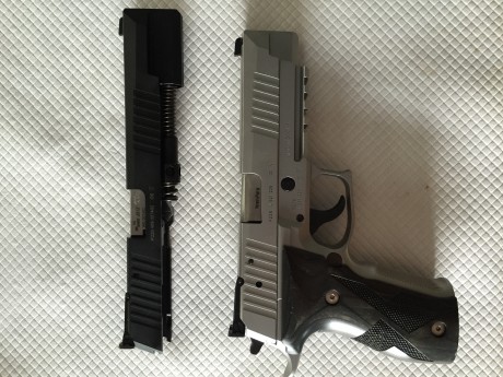 Vendo Sig Sauer X5 Allround X line tiene también el kit del 22 de la X series de 6''
Lleva:
5 Cargadores 00