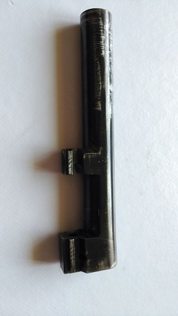 Buenas tardes.
Un compañero de club me pide que le ponga a la venta una pistola Llama M-82 del 9 Pb. Estéticamente 21