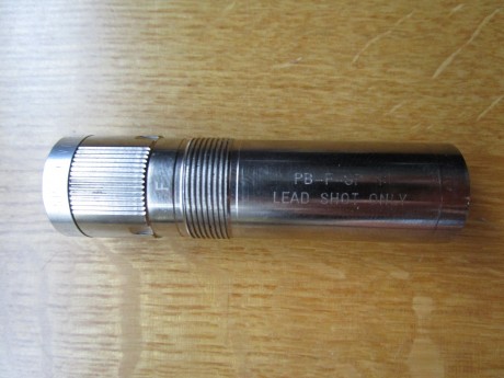 Se venden dos tubos choke mobile del cal.12 (interiores) apenas sin uso.
Sobresalen , 2,5cm cada uno del 00