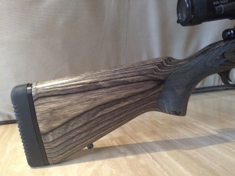 Vendo mi rifle RUGER. Es precioso, versión AMERICANA (no europea).

Calibre 308

4 cargadores.
Bipode 12