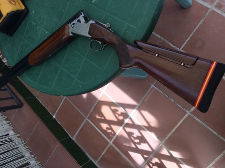 Vendo escopeta Miroku MK38 Trap. 3 polichoques Briley de 3, 2 y 1 estrella. Selector de tiro. Culata regulable. 00