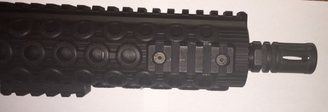 Se vende este espectacular rifle AR15, fabricado por SOCOM, en calibre 9mm PB, y con cañón de 12".
El 12