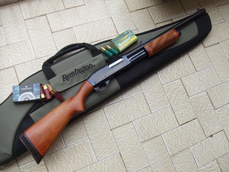 Se vende esta espectacular escopeta REMINGTON 870 POLICE MAGNUM, del calibre 12 (admite cartuchos standard 90