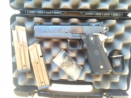 Hola a todos:
Se vende esta fabulosa pistola, marca STI, modelo EDGE, calibre 9mm parabelum.
El arma tiene 12