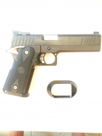 Hola a todos:
Se vende esta fabulosa pistola, marca STI, modelo EDGE, calibre 9mm parabelum.
El arma tiene 10
