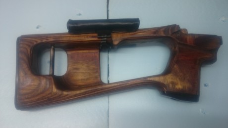 Hola vendo dos juegos de culatas y guardamanos para los dragunov y tigr,uno de madera al aceite y otro 12