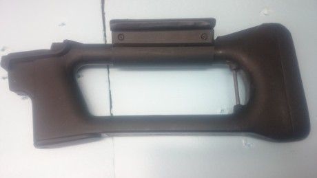 Hola vendo dos juegos de culatas y guardamanos para los dragunov y tigr,uno de madera al aceite y otro 11
