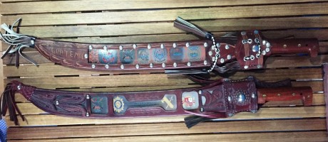 Se venden dos machetes en excelente estado del Modelo Tiburón de la Marca Imacasa perteneciente a la prestigiosa 00