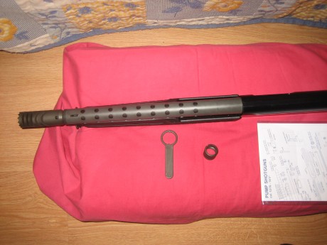 Hola. Vendo esta escopeta de corredera tiene 35cm. de cañón, calibre 12 magnum,. Probada a 1400Kg.con 22