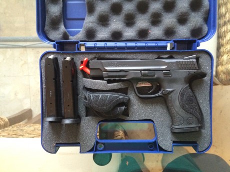  VENDO PISTOLA SEMI NUEVA SMITH&WESSON MP9 PRO 9 PARABELUM 

-------------------------------VENDIDA------------------------------------------------

3 02