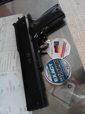 Hola, pongo a la venta esta magnìfica pistola weihrauch hw45 en calibre 5.5, practicamente nueva. Incluyo 01
