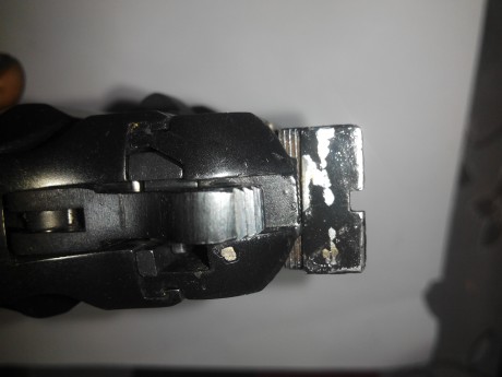 buenos dias vendo breno cz 75 por 150 eu, los portes corren por cuenta de lcomprador 00