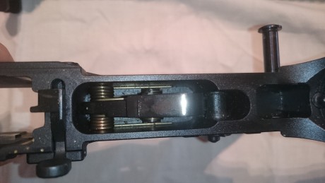 Hola, tengo este fusil desde hace un año y me gustaría poder desmontarlo completamente y dado que me dio 40