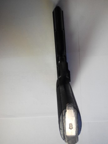 Hola.

Un amigo me pide que le anuncie esta pistola.Se trata de la Star 1921,arma de dotación en la Guardia 12
