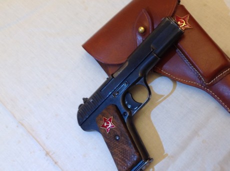 Hola.

Un amigo me pide que le anuncie esta pistola.Se trata de la Star 1921,arma de dotación en la Guardia 20
