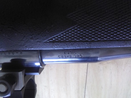 vendo rifle Vöere modelo stlf3 en calibre 8x68 con cañón de 66 cm.
culata Bell & Carlson con pilares 31