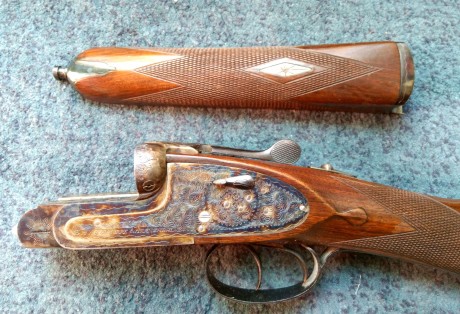Buenas tardes, pongo a la venta esta excelente escopeta, apenas sin uso, expulsora, choques de una y tres 11
