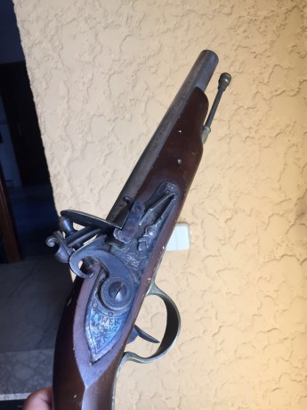 Hola a todos. No sé si alguien podría ayudarme pero tengo la posibilidad de adquirir dos pistolas de avancarga 00
