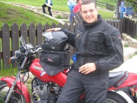 Hay algún aficionado a las motos clasicas, Ossa, Montesa, Bultaco? Es una de mis aficiones aunque por 150