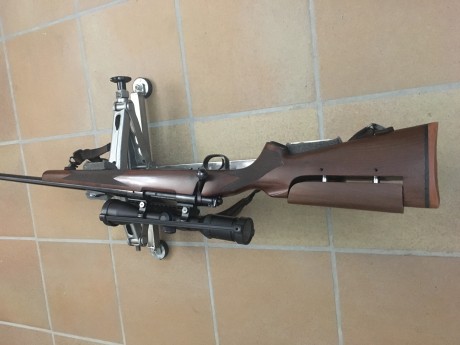 WINCHESTER 70 PRE 64 Cal.338wm

Winchester 70 Classic sporter, cerrojo pre64 cal. 338 WM customizado por 61