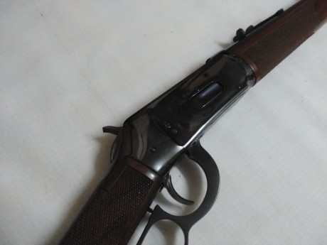 se vende rifle de palanca marca Wincester modelo 94, en muy buen estado, 9 sobre 10.

precio 650 € 

el 02