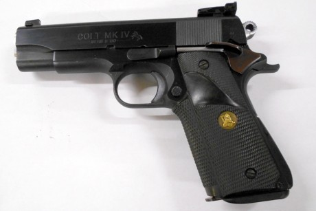 SE VENDE
PISTOLA COLT MK IV MODELO COMMANDER
Calibre 9 mm PB
Con dos cargadores
PRECIO DE VENTA 450.00€
Portes 02