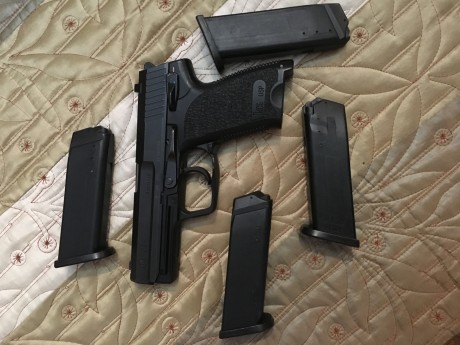Vendo pistola 9M HK usp en buenas condiciones con cuatro cargadores
 
  VENDIDA    90