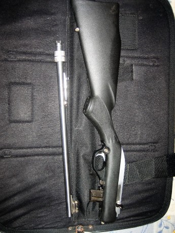 Hola. Vendo esta carabina de acero inoxidable calibre 22LR. 275€ portes incluidos. Está en Asturias. 02