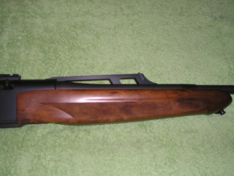 Vendo rifle semiautomático HK SLB 2000 PLUS calibre 300wm con carril Weaver, el rifle está PERFECTO de 41
