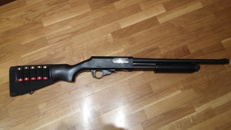 Se vende.
AUNQUE despues de lo de Niza entran dudas de quitarla.
 Escopeta de corredera marca Franchi(la 50