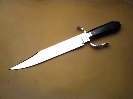 hola a todos,hacia tiempo que no mostraba nada,pues hoy os presento un bowie de los artesanos joan y llorenc 12