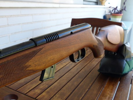 Vendo carabina KRICO semi automática del 22LR de fabricación Alemana en perfectas condiciones como se 12