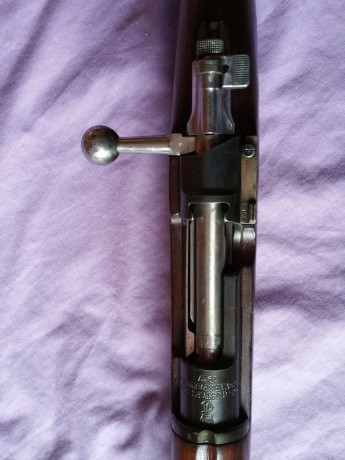 Vendo Carl Gustafs Stads Gevärsfaktori 1917 del calibre 6,5*55 en muy buen estado de conservación.
Gran 00