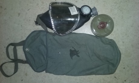 Vendo máscaras antigas antiguas. Reglamentarias en el Ejército Español.
Están sin estrenar. Dos modelos 00
