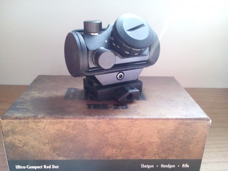 En venta visor tipo punto rojo Bushnell TRS-25.Practicamente nuevo,con muy poco uso,esta impecable sin 00