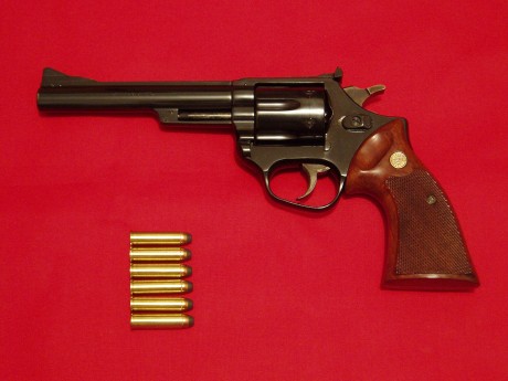 Buenas tardes compañeros, me deshago de este pedazo de arma, con cierta nostalgia.
ASTRA 357 Magnum / 00
