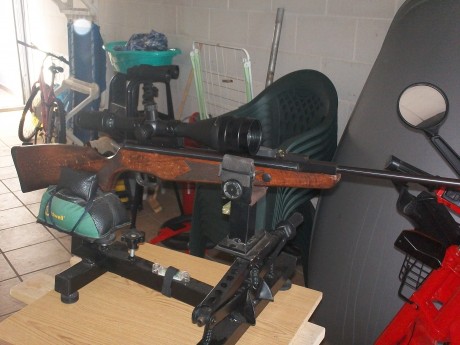 vendo norica marvic gold cal 5.5 en perfecto estado de funcionamiento,equipada con monturas monopieza 02