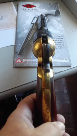 Venta Revolver Avancarga Colt Navy Sheriff labrado,en calibre 36. Marca Pietta nuevo sin estrenar , menos 10
