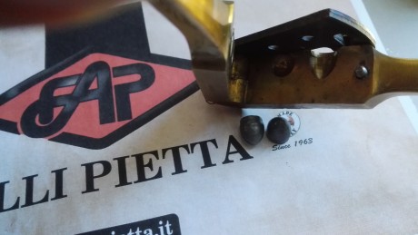 Venta revolver Avancarga Remington Pocket calibre 31 marca Pietta , perfecto estado , muy cuidado . Se 21