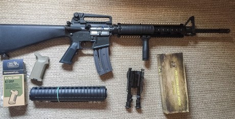 Buenas.
Pongo en venta mi carabina Colt M16 calibre 22lr. El arma está nueva, se compró hace 2 años en 01