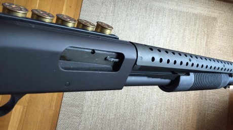 Hola a todos:
Vendo mi Mossberg 590. El arma está nueva a estrenar. Capacidad de carga 9 + 1. Longitud 01
