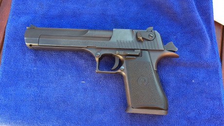 VENDO PISTOLA DESERT EAGLE 357 - TRES CARGADORES - FUNDA DE CINTURON PARA CARGADOR Y PISTOLA - FUNDA DE 00